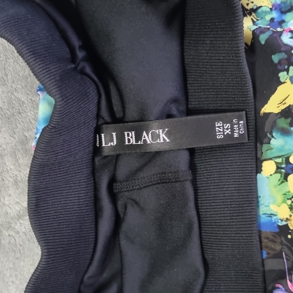 Lorna Jane Black Premium - Picture 6 of 13